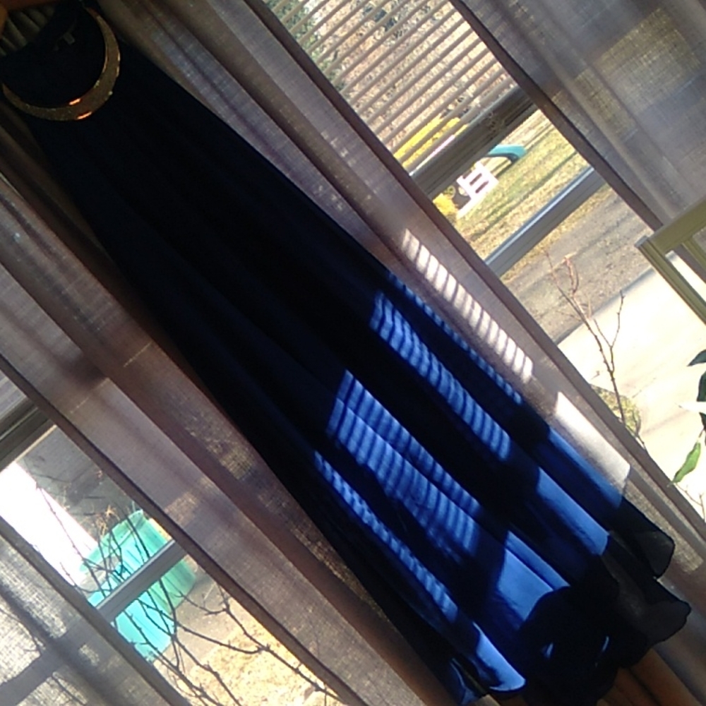 Sexy royal blue with necklace includ. Size 3x brand baileyblue